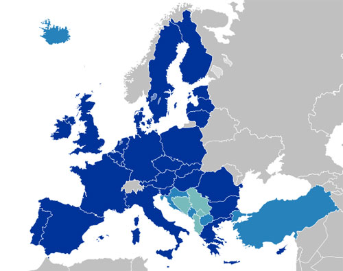 Karte Europas. Dunkelblau: Mitglieder der EU, Hellblau: Kandidaten für die Aufnahme, Kürkis: mögliche Kandidaten. Quelle: Kolja21 Karte Europas. Dunkelblau: Mitglieder der EU, Hellblau: Kandidaten für die Aufnahme, Kürkis: mögliche Kandidaten. Quelle: Kolja21