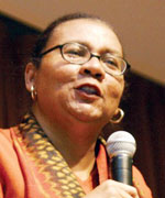 bell hooks © wikimedia commons, Datum: 1.11.2009, Quelle: eigenes Werk, Urheber: Cmongirl, gemeinfrei