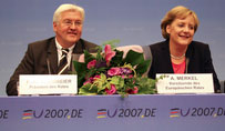 Frank-Walter Steinmeier und Angela Merkel. Foto: Auswärtiges Amt Frank-Walter Steinmeier und Angela Merkel. Foto: Auswärtiges Amt