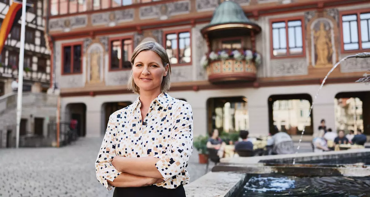 Dr. Ulrike BaumgÃ¤rtner, GrÃ¼nen-Kandidatin fÃ¼r die OB-Wahlen 2022 in TÃ¼bingen