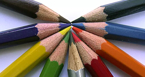 Buntstifte. Foto: pixelio.de, Picasa 2.6