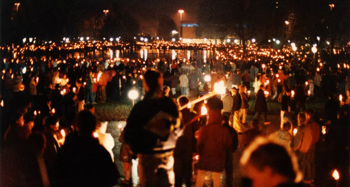 Demonstration gegen Hass und Gewalt 1992 in Stuttgart. Foto: LMZ Baden-WÃ¼rttemberg | Sven Grenzemann