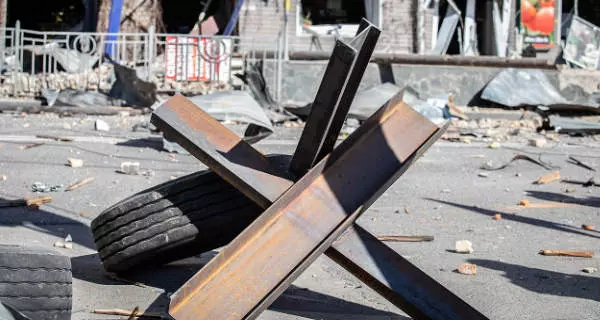 Panzerigel in Kiew im MÃ¤rz 2022 | KievCity.gov.ua | CC BY 4.0