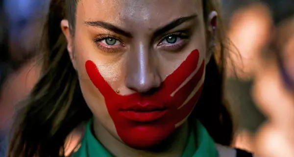 Dossier zum Internationalen Tag zur Beseitigung von Gewalt gegen Frauen (Foto:picture alliance / AP Photo / Esteban Felix)