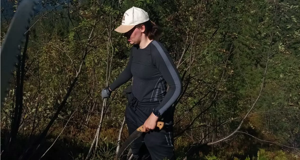 Am Feldberg im SÃ¼dschwarzwald pflegen die FÃ–Jler:innen die Biotope und halten die WeideflÃ¤chen fÃ¼r den Zitronenzeisig frei, eine streng geschÃ¼tzte Vogelart.