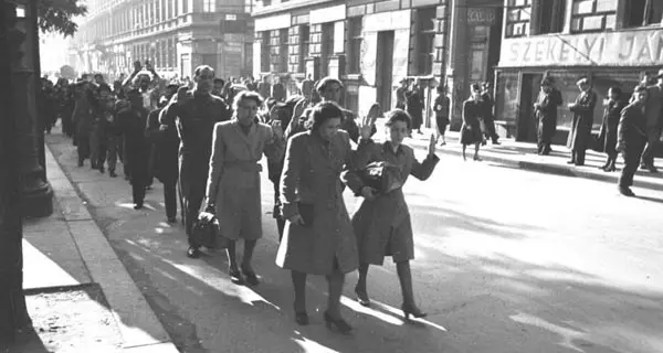 Budapest, Festnahme von Juden