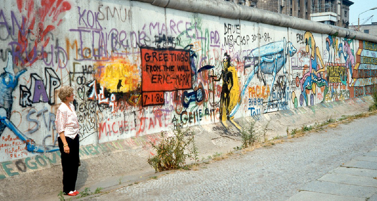 "Mauer-Kunst" in Berlin, 1986. Quelle: LMZ, Mediennummer: 603196. "Mauer-Kunst" in Berlin, 1986. Quelle: LMZ, Mediennummer: 603196.
