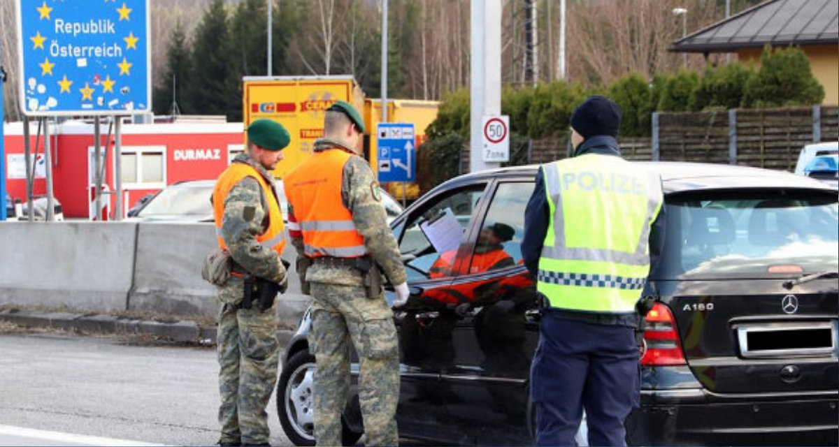Um Salzburgs Grenze zu Bayern in der Corona-Krise zu schützen und zu kontrollieren, helfen Soldaten des Bundesheeres der Polizei im Grenzland. Foto: Bundesheer, flickr, CC BY-NC-SA 2.0 Um Salzburgs Grenze zu Bayern in der Corona-Krise zu schützen und zu kontrollieren, helfen Soldaten des Bundesheeres der Polizei im Grenzland. Foto: Bundesheer, flickr, CC BY-NC-SA 2.0