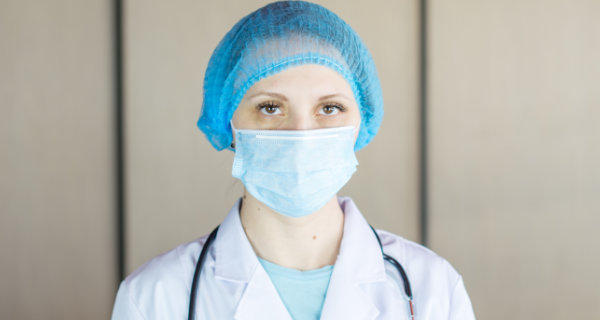 Ärztin mit Maske © Unsplash.com | Bermix Studio Ärztin mit Maske © Unsplash.com | Bermix Studio