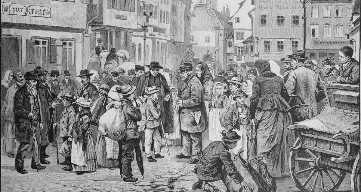 Der Stich aus der Zeitschrift „Die Gartenlaube“ aus dem Jahr 1895 zeigt das Vermieten der Tiroler Schwabenkinder in Ravensburg. © Wikimedia Commons | gemeinfrei Der Stich aus der Zeitschrift „Die Gartenlaube“ aus dem Jahr 1895 zeigt das Vermieten der Tiroler Schwabenkinder in Ravensburg. © Wikimedia Commons | gemeinfrei