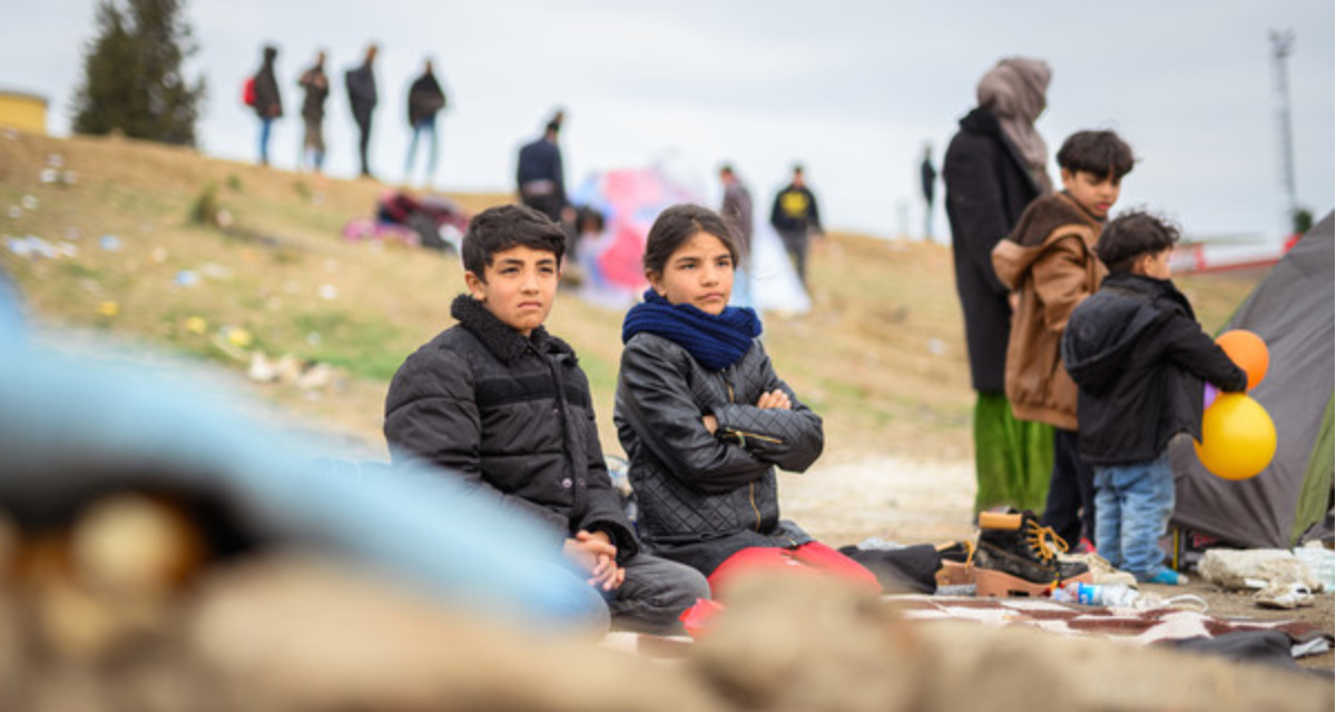Syrische FlÃ¼chtlingskinder an der tÃ¼rkischen Grenzstadt Edirne, nahe des GrenzuÌˆbergangs Pazarkule-Kastanies. Quelle: picture alliance/Mohssen Assanimoghaddam/dpa. 