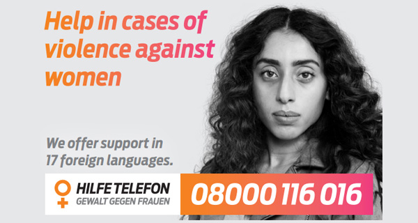 Titelbild des mehrsprachigen Flyers Hilfetelefon Gewalt gegen Frauen. Â© Bundesministerium fÃ¼r Familie, Senioren, Frauen und Jugend